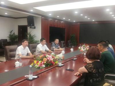 江蘇蘊(yùn)德實(shí)業(yè)董事長(zhǎng)陳慶明來(lái)我縣考察